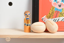 Load image into Gallery viewer, Egg Shakers